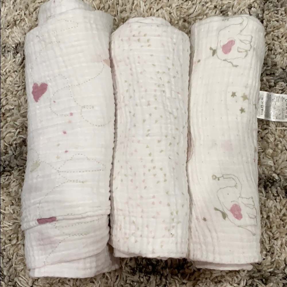 Aden and Anais blankets